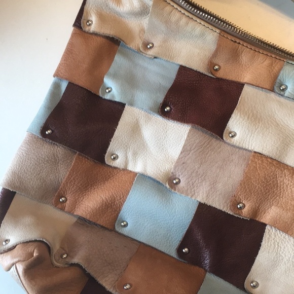 - B. Makowsky Vintage Leather Patchwork Large Bag. P/A1021/ - Picture 6 of 14